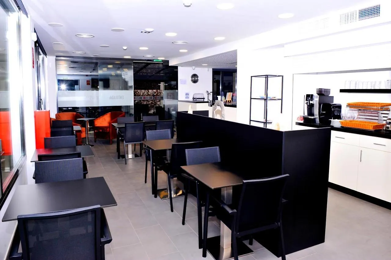 6 Bis Hotel Castelldefels